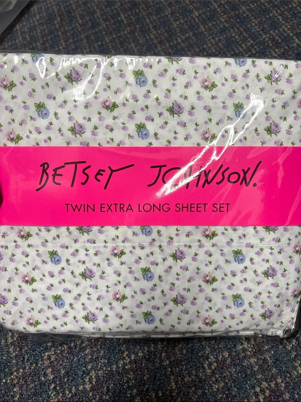 New In Bag Betsey Johnson White Sheet Set with flowers twin xl